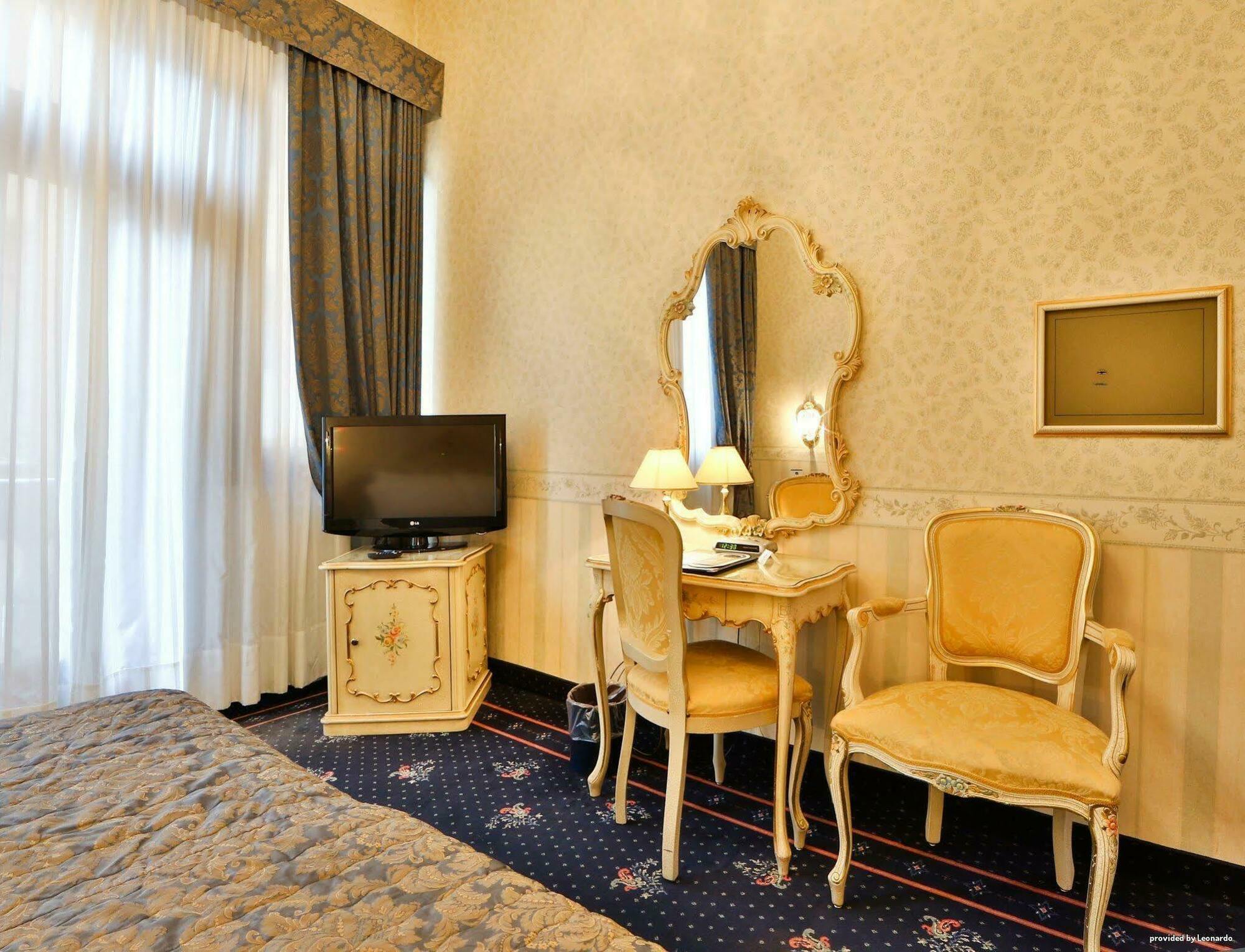 Hotel Montecarlo Венеция Екстериор снимка